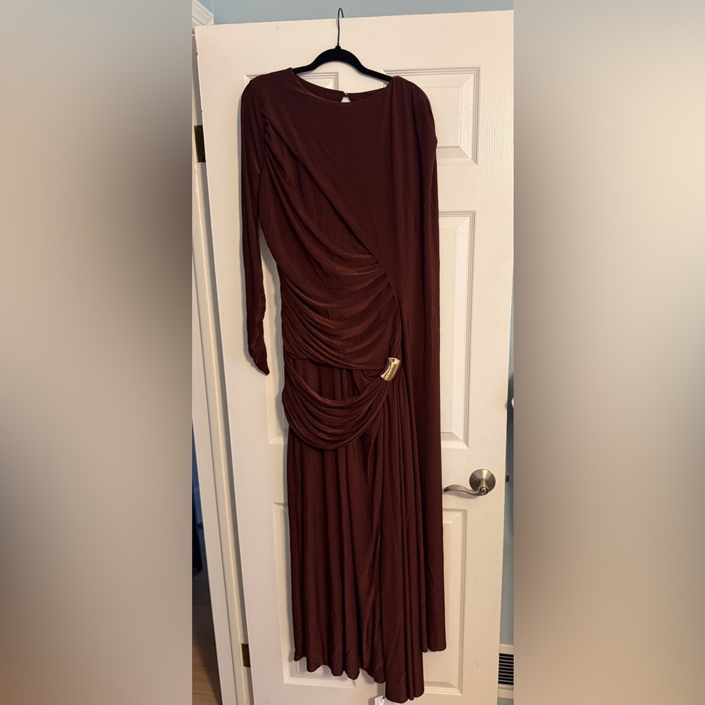 Club L London Orintha Brown Slashed-Neck Maxi Dress With Cape And Gold-Detail - Picture 4 of 4